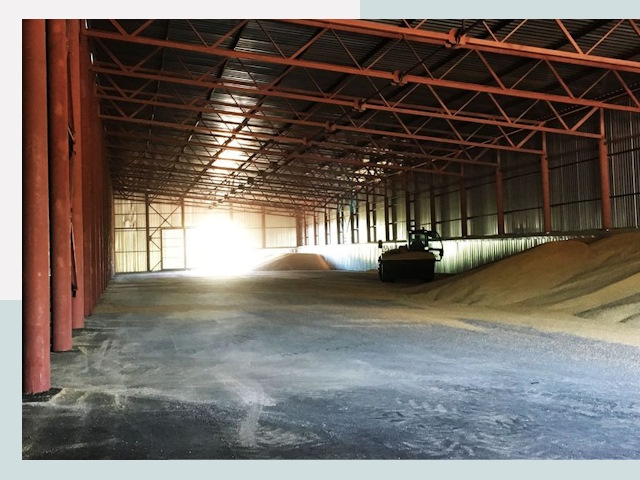 Строительство зернохранилищ в Троицке