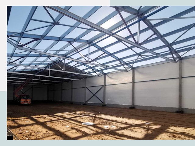 Строительство сенохранилищ в Троицке