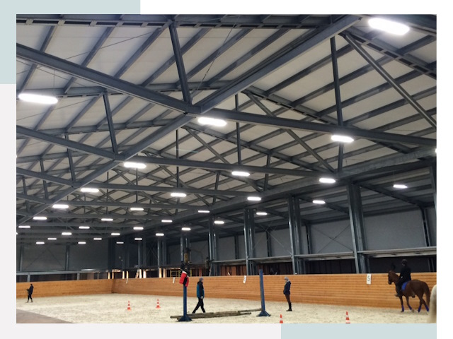 Строительство конных манежей от 619 руб в Троицк